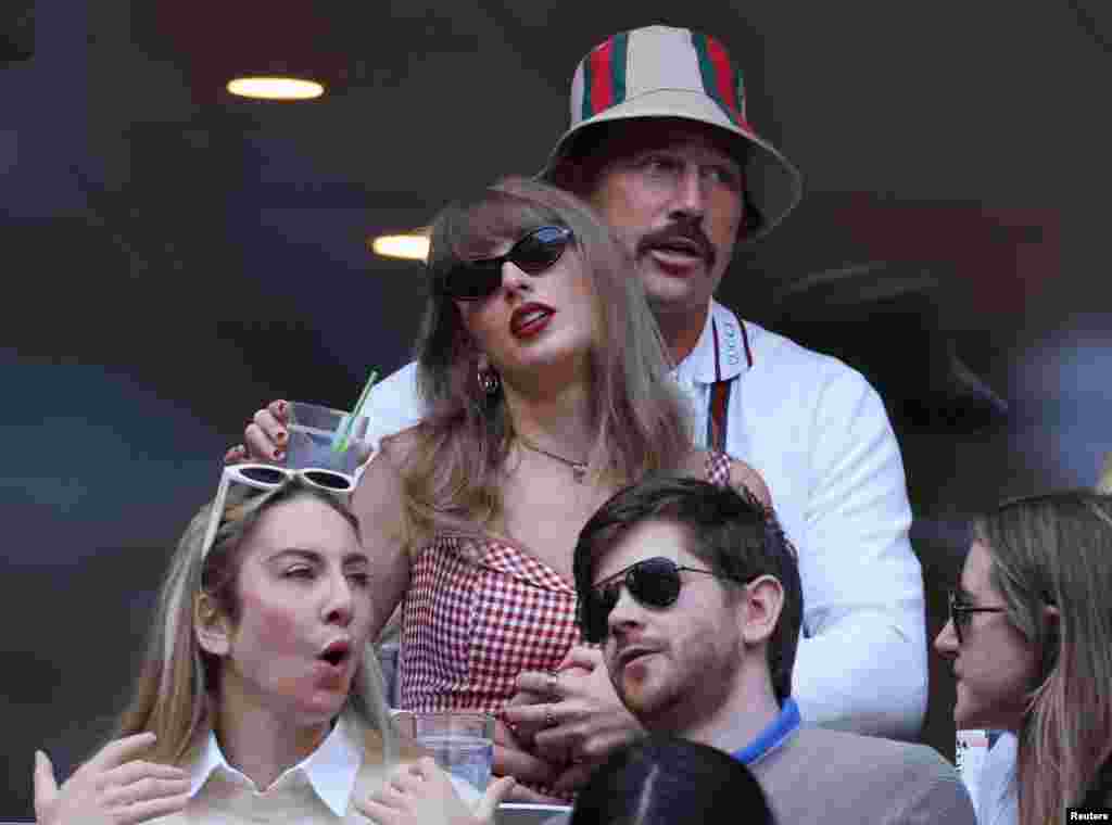 Singer Taylor Swift and Kansas City Chiefs&#39; Travis Kelce are seen during the final match between Jannik Sinner of Italy and Taylor Fritz of the U.S. during the U.S. Open Tennis tournament in New York, Sept. 8, 2024.