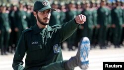 Офицер Корпуса стражей Исламской революции (архивное фото)