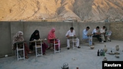 نصاب دې په سائنسي بنيادونو پياوړی کړی شي سوچ دې بدل کړی شي او سوتره سائنسي څيړنې دې