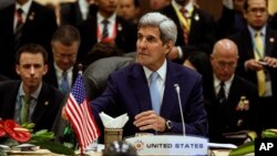 Ngoại trưởng Mỹ John Kerry tham dự Hội nghị Bộ trưởng Ngoại giao tại Kuala Lumpur ngày 6/8/2015.