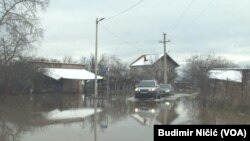 ARHIVA - Poplavljeno naselje na Kosovu u januaru 2021. (Foto: VOA)