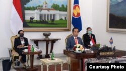 Presiden Joko Widodo pada KTT Khusus ASEAN Plus Three yang digelar secara virtual melalui telekonferensi video, hari Selasa (14/4) (courtesy: Kemlu RI).