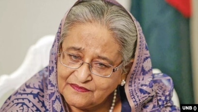 Onalar jinsiy aloqada uxlaydilar Kirish joyida ruscha anal porno