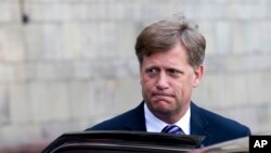 Майкл Макфол, професор Стенфордського університету, посол США в Росії (2012–2014) вважає, що Штатам слід працювати над заохоченням більшої еміграції з Росії. AP Photo/Misha Japaridze