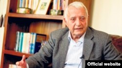 Profesör Dr. Ergun Özbudun