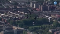 Londra Semalarında 2. Dünya Savaşı’ndan Kalma Savaş Uçakları