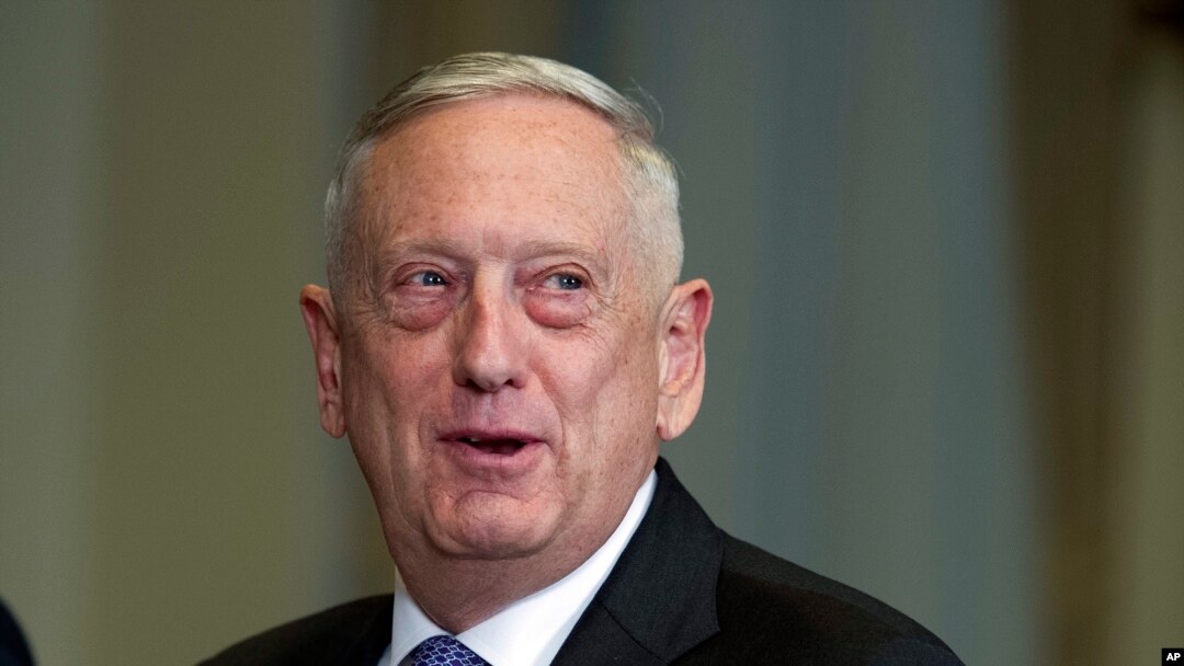 Menteri Pertahanan Amerika Serikat Jim Mattis di Pentagon, 30 November 2017. (Foto: dok).