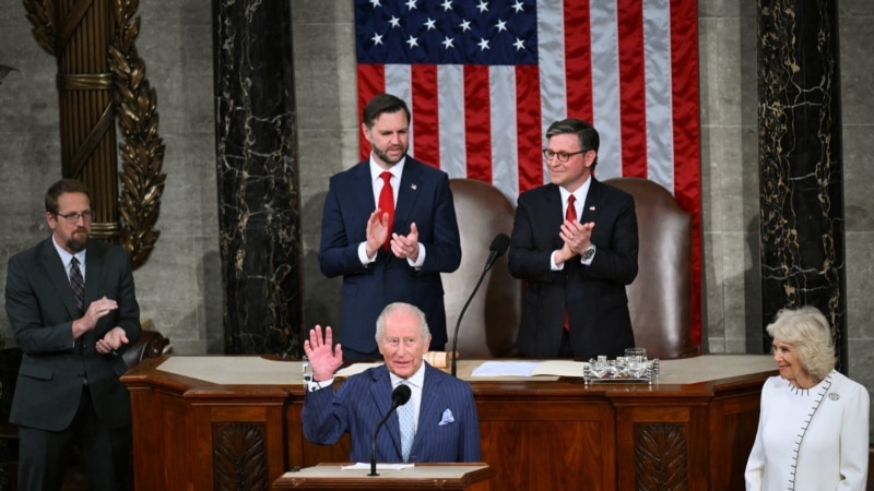 پادشاه بریتانیا: رابطه خویشاوندی و هویتی بین آمریکا و بریتانیا غیرقابل جایگزین و شکست‌ناپذیر است