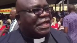 Father Fidelis Mukonori veChechi yeRoma Avo Vakabatsira Panhaurirano Dzekuti VaMugabe Vasiye Chigaro Votaura Pakugadzwa kwaVaMnangagwa