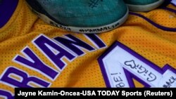 Hommages de fans de Kobe Bryant, Staples center, Los Angeles, Californie, le 27 janvier 2020