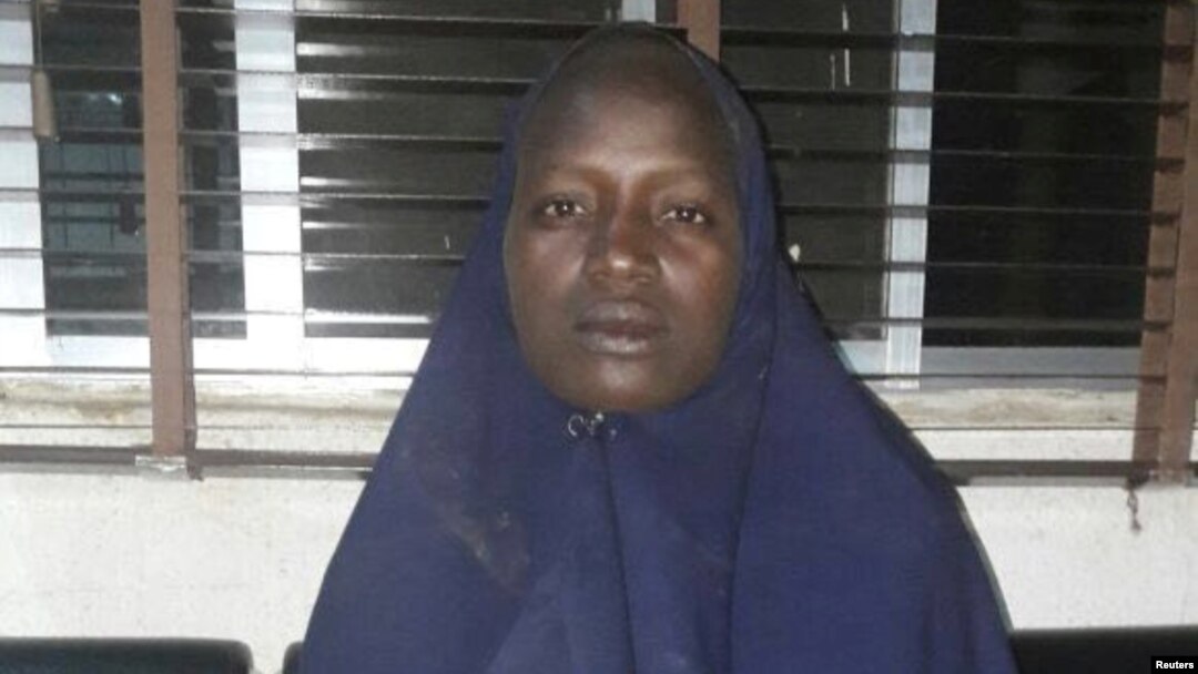 Foto de la segunda chica rescatada de manos de Boko Haram, según el ejército nigeriano.