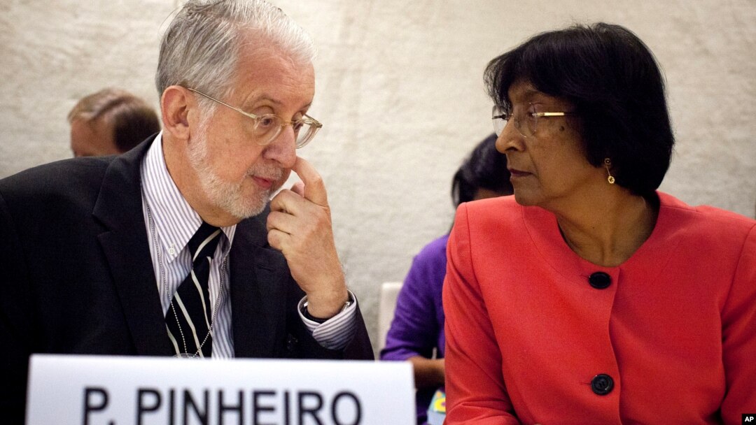 Chủ tịch Ủy Ban Điều Tra về Syria của Liên Hiệp Quốc Paulo Pinheiro (trái) và Cao ủy trưởng Cao ủy Nhân quyền Liên hiệp quốc Navi Pillay