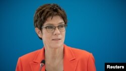 Menteri Pertahanan Jerman, Annegret Kramp-Karrenbauer, di Berlin, Jerman, 14 September 2020. (Foto: dok).