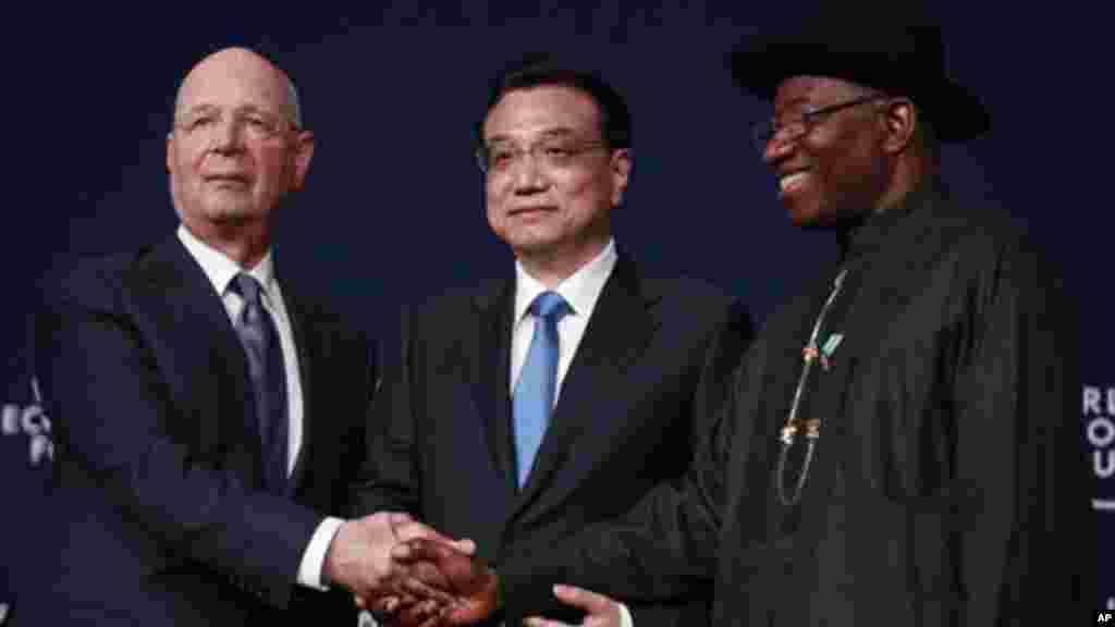 Klaus Schwab, Firayim ministan Chana Li Keqiang da Shugaban Najeriya Goodluck Jonathan.