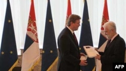 Evropski komesar za proširenje predaje Upitnik premijeru Srbije