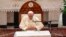 Le pape François prononce son discours lors d'une rencontre avec des évêques et des prêtres, à la cathédrale Sayidat al-Nejat (Notre-Dame du Salut), à Bagdad, en Irak, vendredi 5 mars 2021.