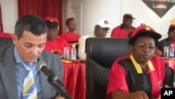 Rui Falcão, porta-voz do MPLA, no Namibe, em Abril de 2011