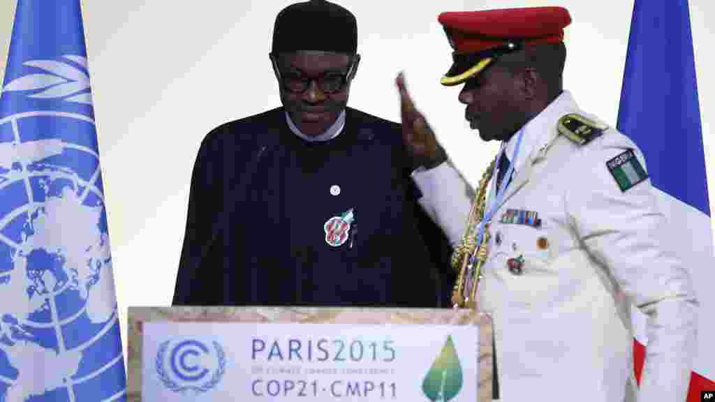 መደረ ፕረዝደንት ናይጀርያ መሃመዱ ቡሃሪ አብ ዋዕላ ለውጢ ክሊማ ፓሪስ