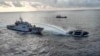 Kapal garda pantai China menyemprot kapal Filipina dengan meriam air di beting sengketa, Laut China Selatan, 4 Desember 2024. (Foto: (National Task Force for the West Philippine Sea via AP)