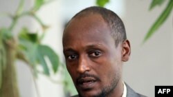 FILE — Former Chadian rebel leader Yaya Dillo Djerou in a hotel in N'Djamena, 10 November 2007.