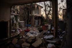 Imagen de una de las cientos de casas y propiedades destruidas en las explosión ocurrida en el puerto de Beirut, Líbano. (AP Photo/Felipe Dana)