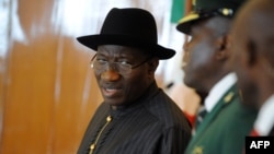 Shugaba Goodluck Jonathan na Najeriya lokacin rufe taron kolin ECOWAS a Abuja, 18 Yuli, 2013.