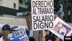 Trabajadores venezolanos protestas por mejoras salariales en Caracas, Venezuela. Febrero 10, 2020. [Foto: Álvaro Algarra - VOA]
