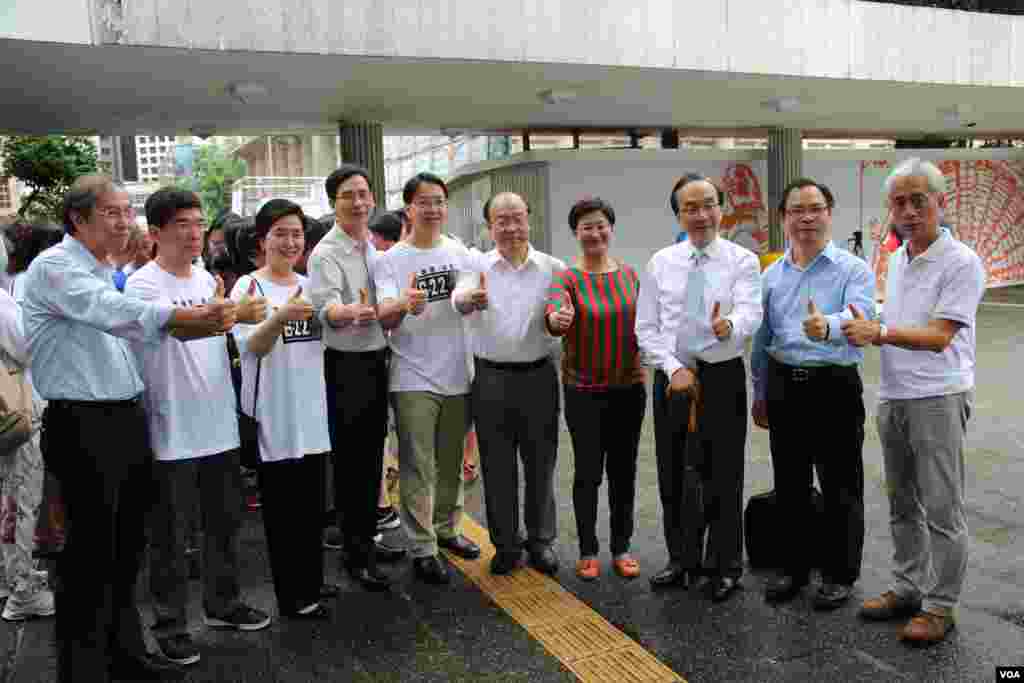 香港和平占中举行全民投票启动仪式（美国之音海彦拍摄）