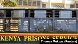 Bus Layanan Penjara Kenya di Nairobi, Kenya. (Foto: REUTERS/Thomas Mukoya)