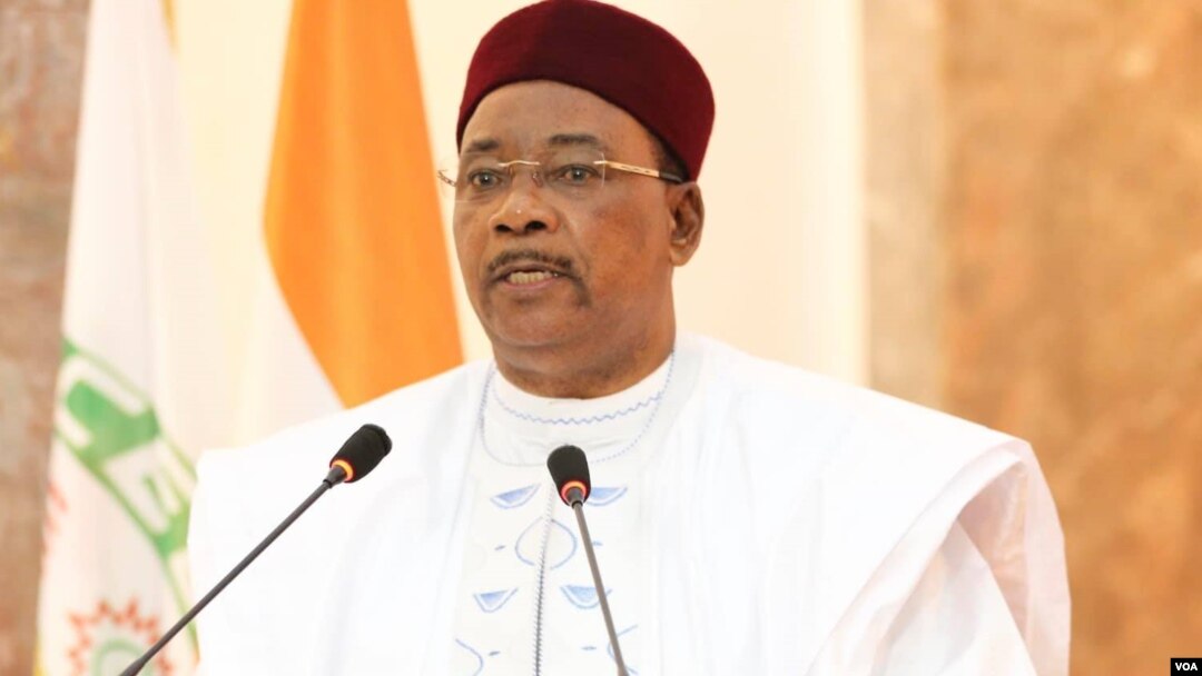 Le président Issoufou Mahamadou mardi lors de son passage télévisé, à Niamey, le 18 mars 2020. (Présidence Niger)