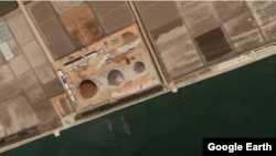 북한 남포항 유류저장시설 주변에 새로운 저장탱크 3개가 세워지고 있다. Google Earth / Maxar Technologies