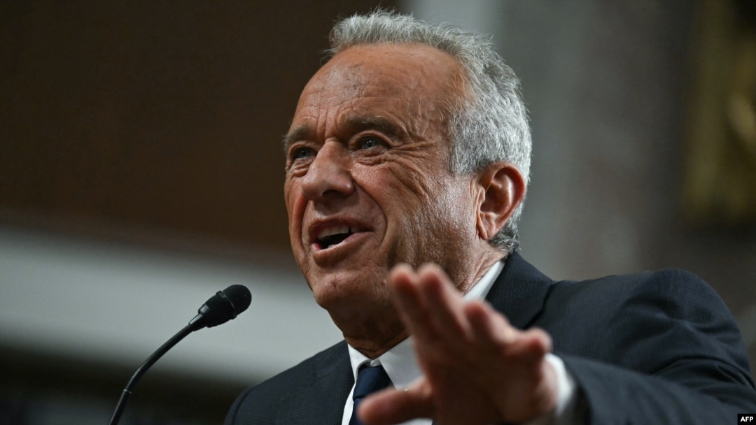 El secretario de Salud y Servicios Humanos de EE. UU., Robert F. Kennedy Jr. confirmado al cargo este jueves, captado durante su audiencia de la Comisión de Finanzas del Senado sobre su nominación en Washington, D.C., el 29 de enero de 2025.