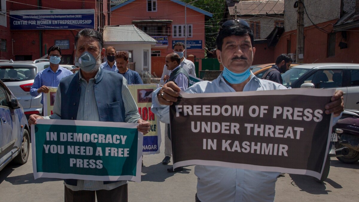 Media Policy Adds to Challenges for Kashmiri Press