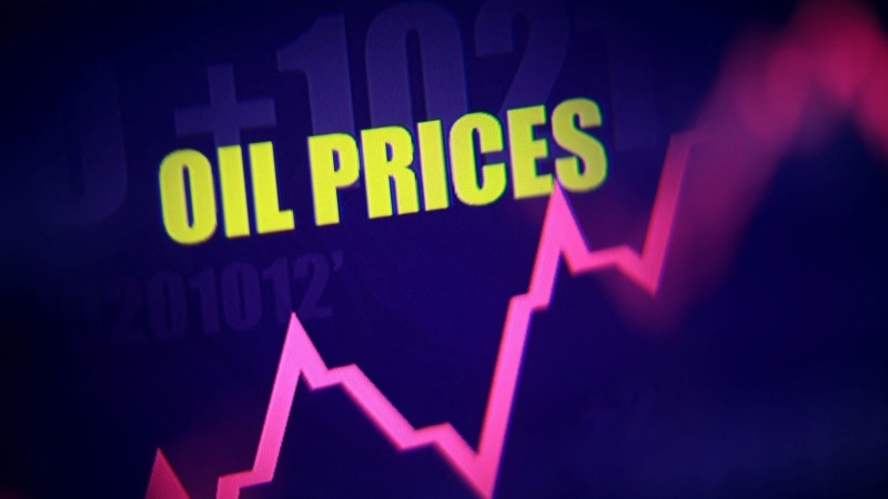 جهش قیمت نفت، التهاب در بازارها و تثبیت ارزش دلار با اعلام محاصره دریایی ایران