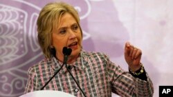 Las declaraciones de Clinton se realizaron en una conferencia organizada por la Fundación Trayvon Martin que ayuda a las madres cuyos hijos o familiares fallecieron en tiroteos. 