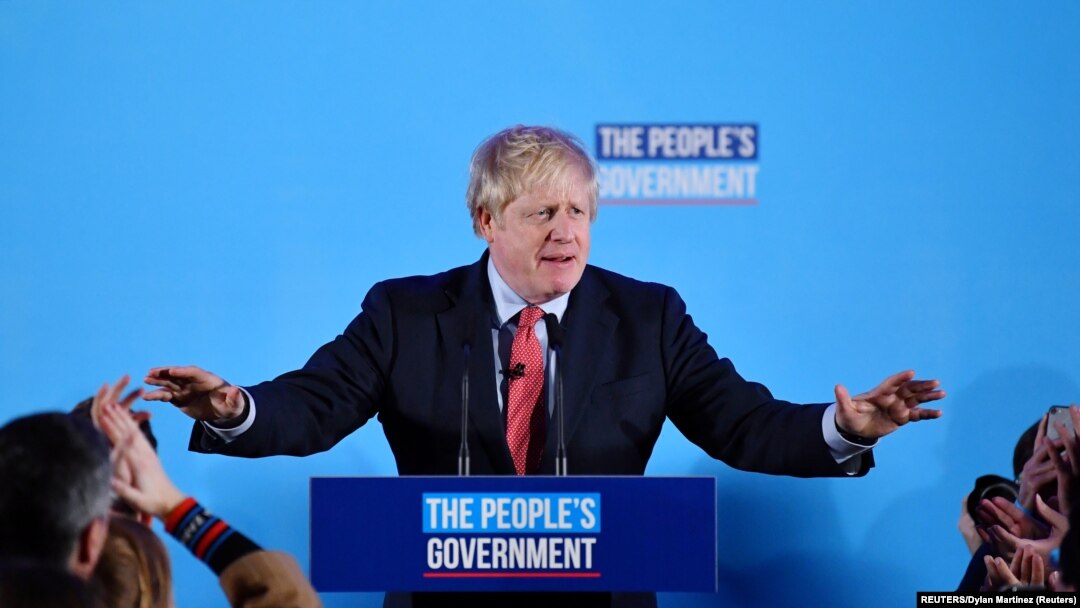 PM Inggris Boris Johnson berpidato di hadapan anggota partainya, partai Konservatif, usai pengumuman hasil penghitungan suara di London, Inggris, 13 Desember 2019. 