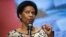 Phumzile Mlambo-Ngcuka, directrice d’ONU Femmes, s’exprimant sur l'autonomisation des femmes et des filles au siège de la Banque mondiale à Washington, 14 mai 2014. (AP Photo/Cliff Owen)