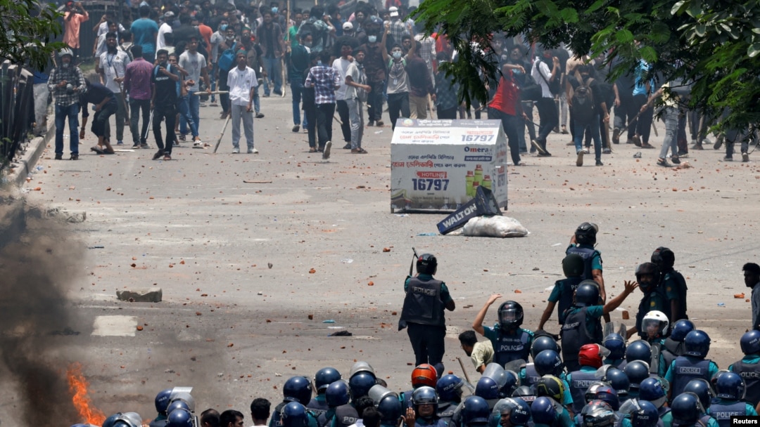 Job-quota opponents clash with police and Awami League supporters at the Rampura area of Dhaka, Bangladesh, on July 18, 2024.
