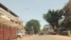 Le centre ville Conakry, au 2e jour de manifestations du FNDC, le 15 Octobre 2019. (VOA/Zakaria Camara)