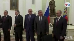 Venezuela: Maduro Fè yon Vizit nan Larisi San l Pat Anonse l an Piblik