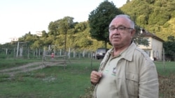 Kadir Engin, head of Industrialist and Businessmen Association, says the local hazelnut industry needs to modernize to break out of the current economic hardship. (D. Jones/VOA)