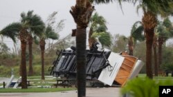 APTOPIX Harvey