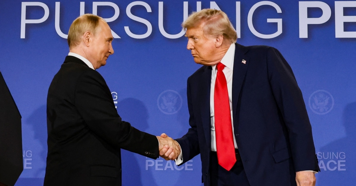 俄乌继续互相发动大规模攻击;特朗普总统称普京与泽连斯基“确实彼此憎恨”