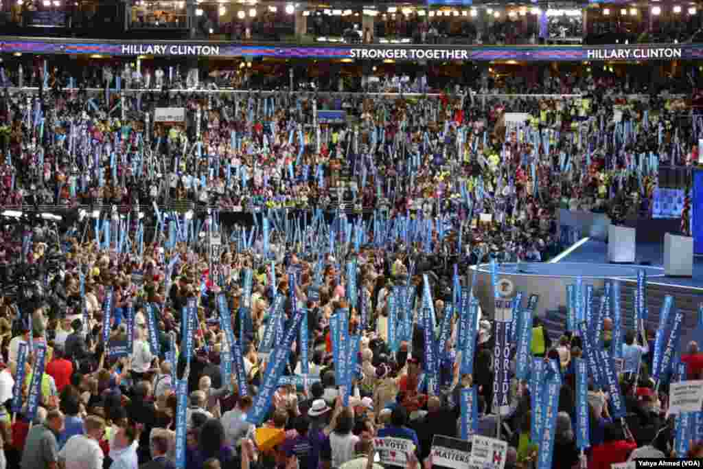 Delegates attend the last night of the Democratic National Convention, in Philadelphia, July 28, 2016.