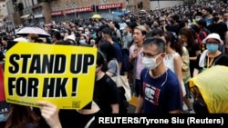 Antivladin protest u Hong Kongu (Foto: REUTERS/Tyrone Siu)