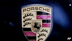 CEO Porsche mengatakan tidak akan memproduksi mobil bermesin diesel baru.