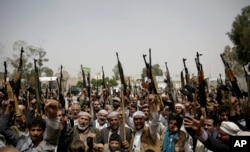 Yemen'deki silahlı Husi güçleri