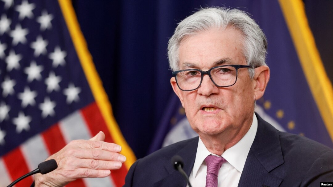 Kepala bank sentral Amerika Jerome Powell memberikan konferensi pers di Washington, DC hari Rabu (1/2). 