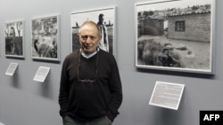 Le photographe David Goldblatt à Paris, le 11 janvier 2011.