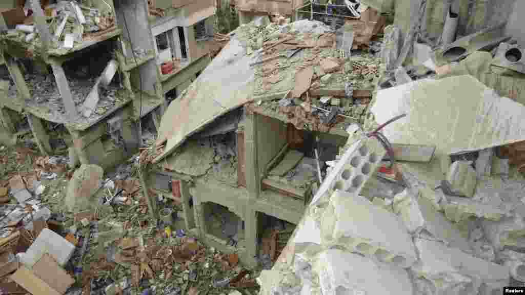 بمباری سے تباہ شدہ عمارتیں